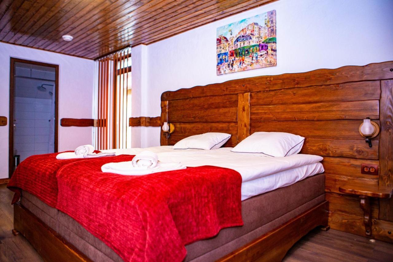 Vila Swe Sar Hotel คูร์ตา เด อาร์เจช ภายนอก รูปภาพ