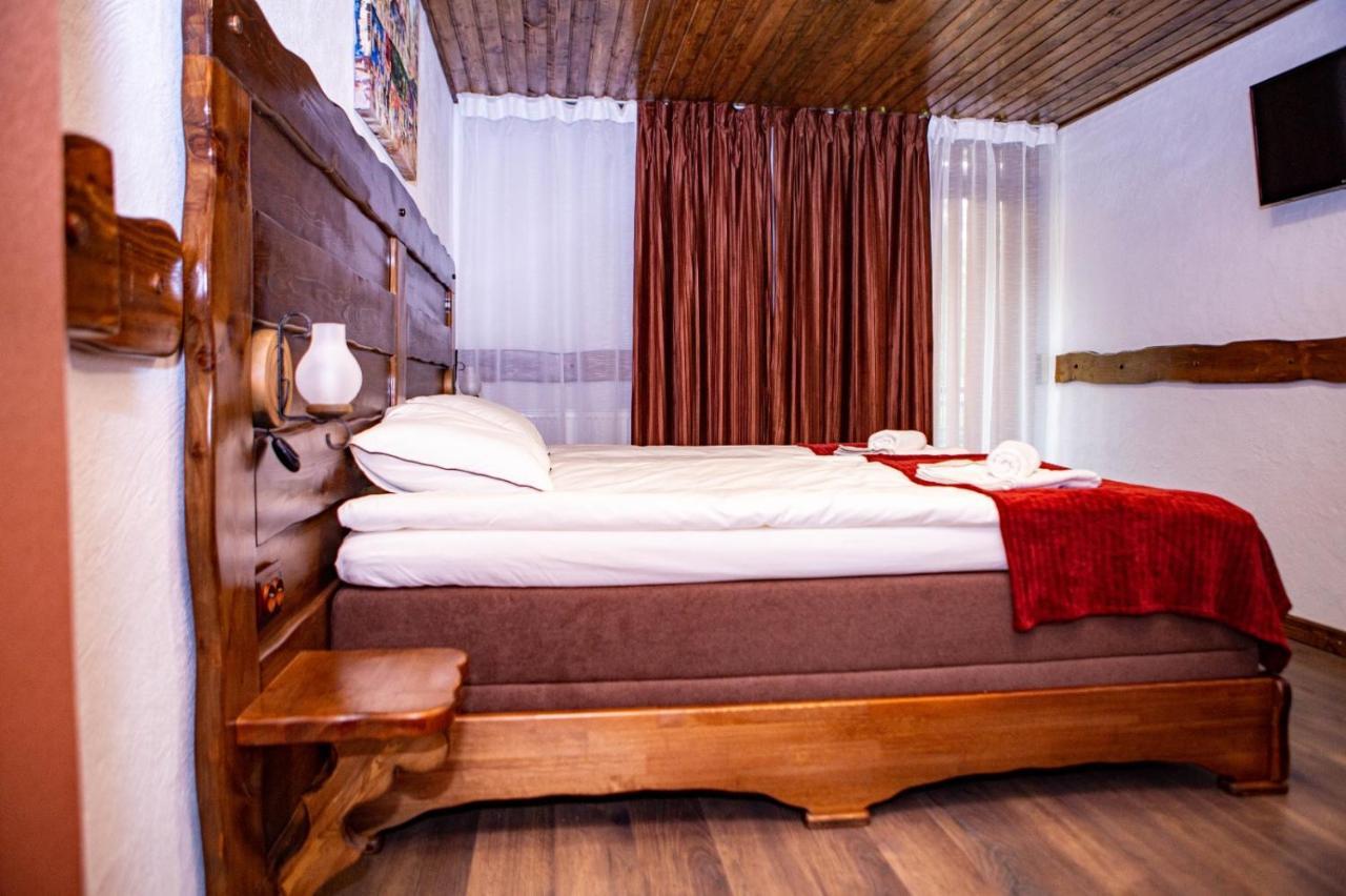 Vila Swe Sar Hotel คูร์ตา เด อาร์เจช ภายนอก รูปภาพ