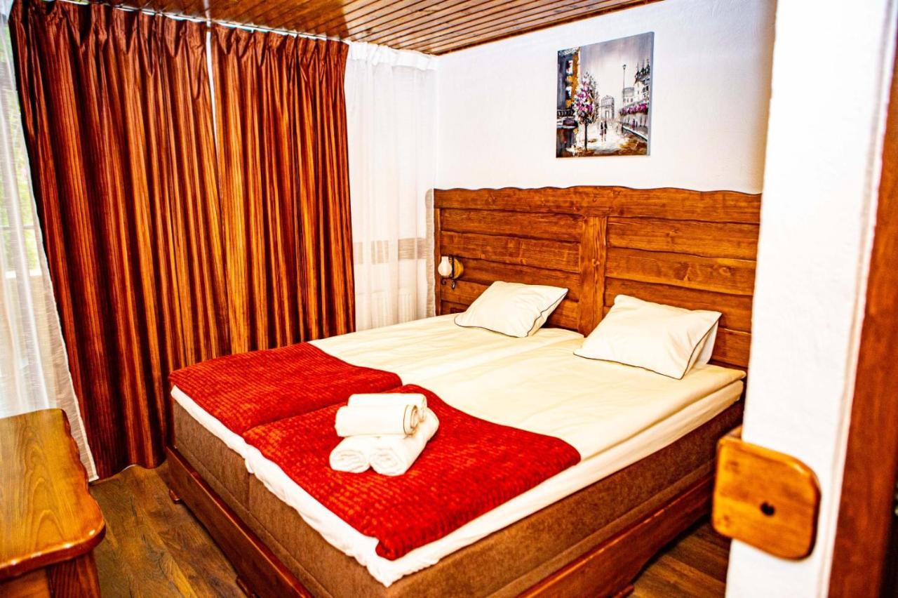 Vila Swe Sar Hotel คูร์ตา เด อาร์เจช ภายนอก รูปภาพ